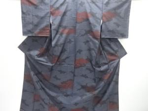 未使用品　雲模様織り出し本場泥大島紬着物(7マルキ)